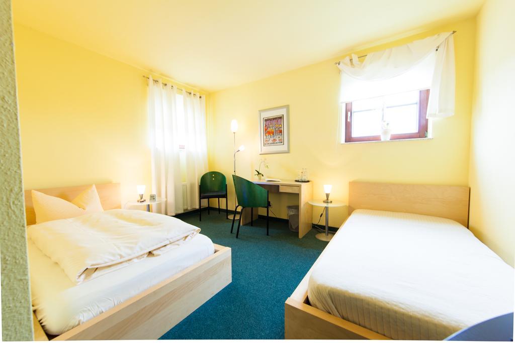 Garni-Hotel An Der Weide เบอร์ลิน ภายนอก รูปภาพ