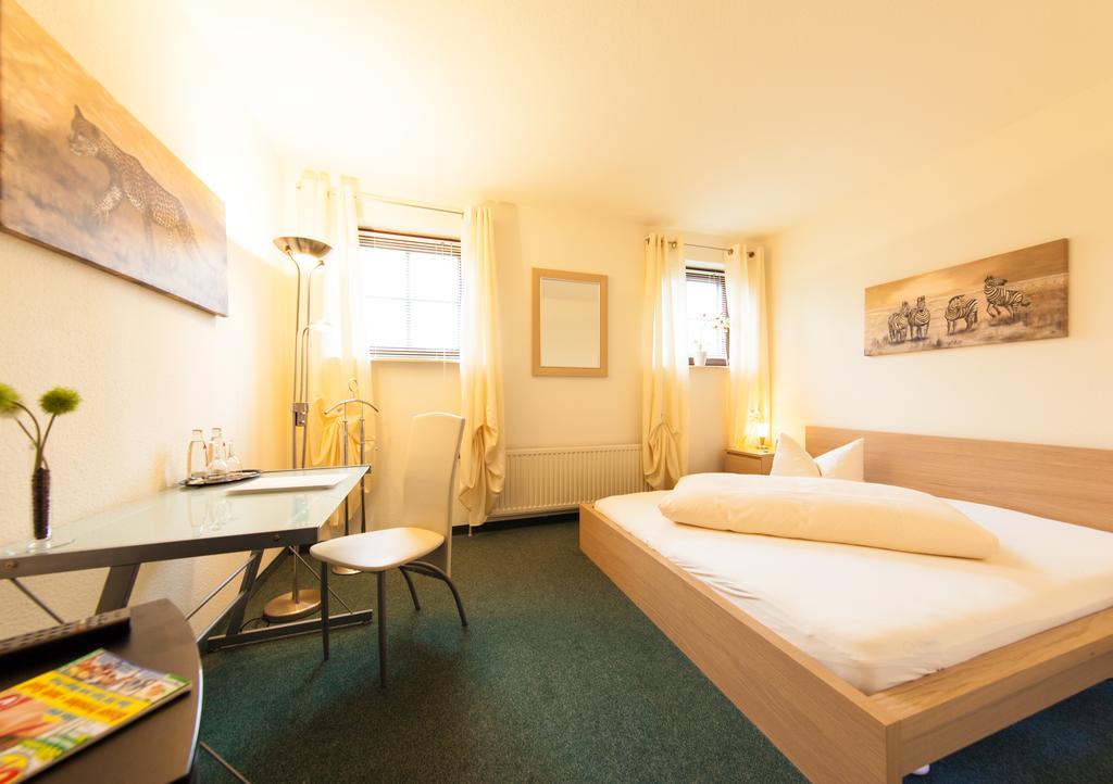 Garni-Hotel An Der Weide เบอร์ลิน ภายนอก รูปภาพ