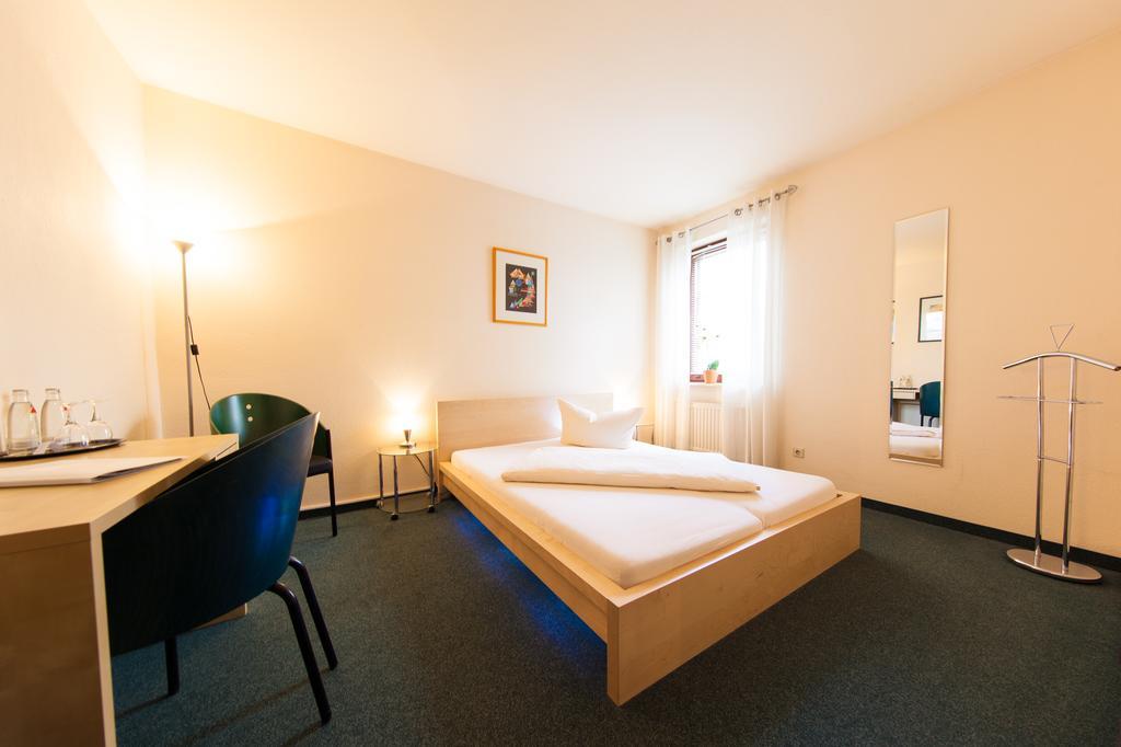 Garni-Hotel An Der Weide เบอร์ลิน ภายนอก รูปภาพ