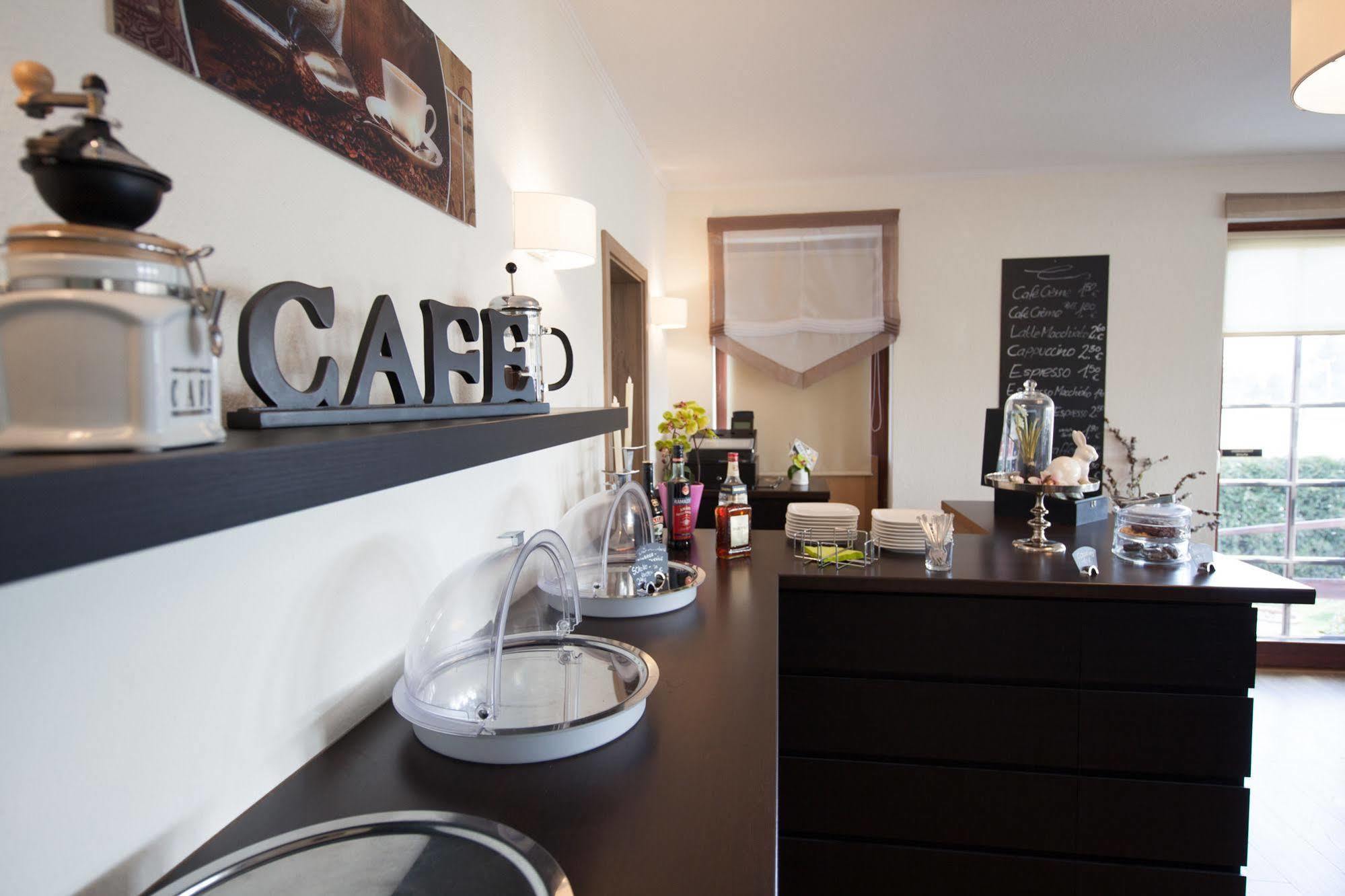 Garni-Hotel An Der Weide เบอร์ลิน ภายนอก รูปภาพ