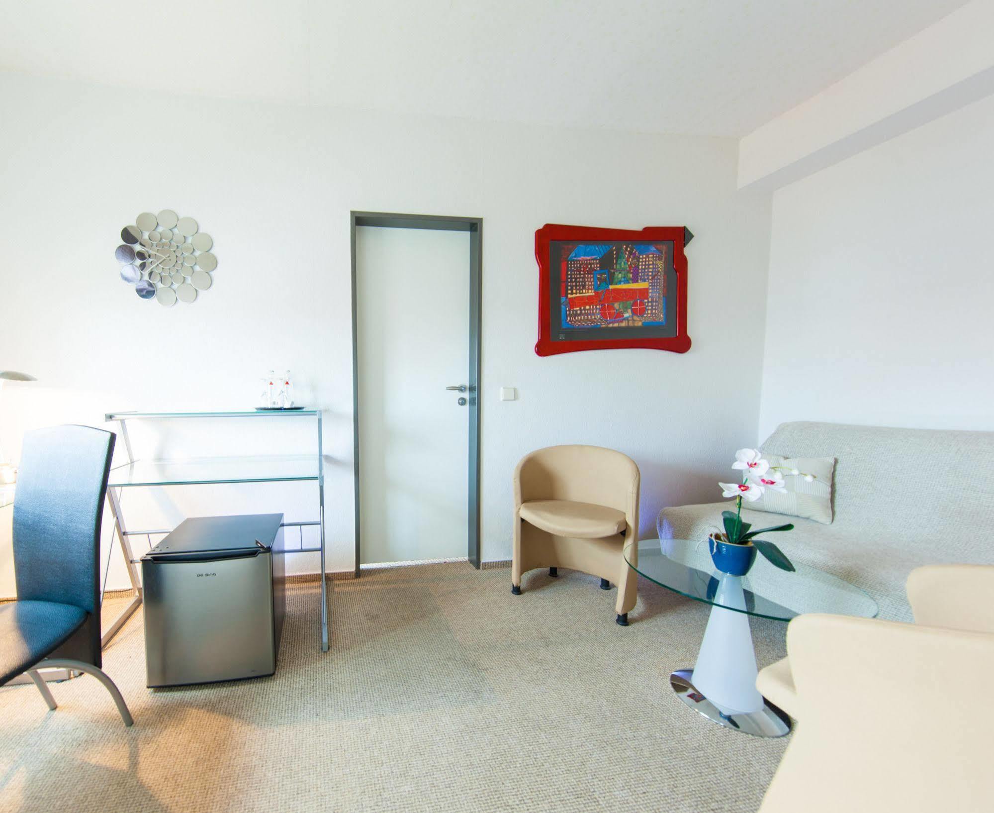 Garni-Hotel An Der Weide เบอร์ลิน ภายนอก รูปภาพ