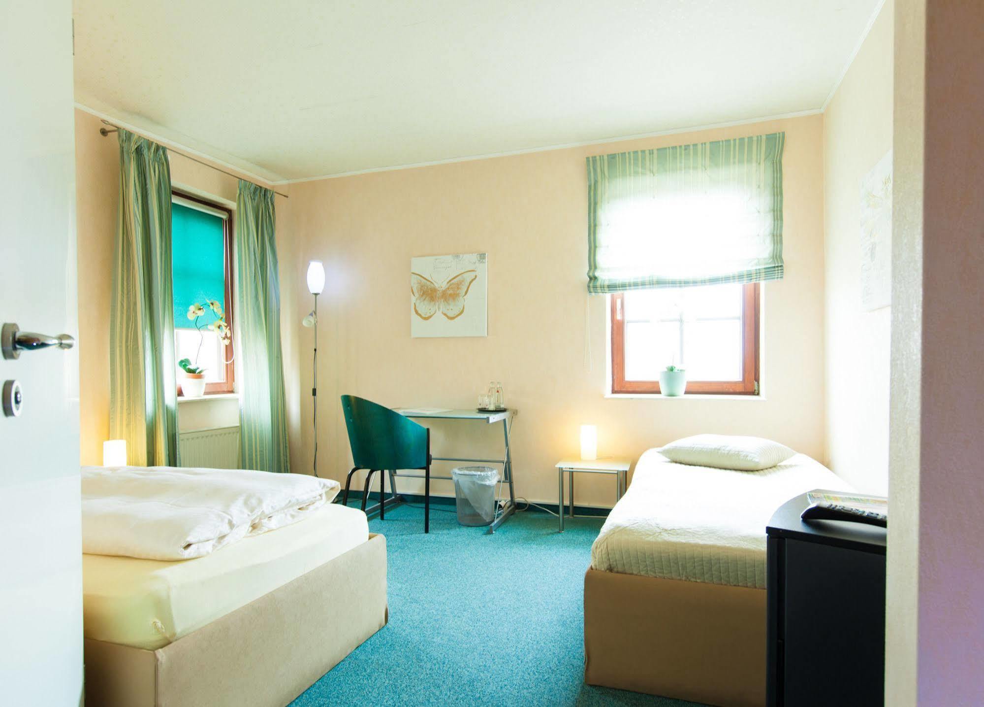 Garni-Hotel An Der Weide เบอร์ลิน ภายนอก รูปภาพ
