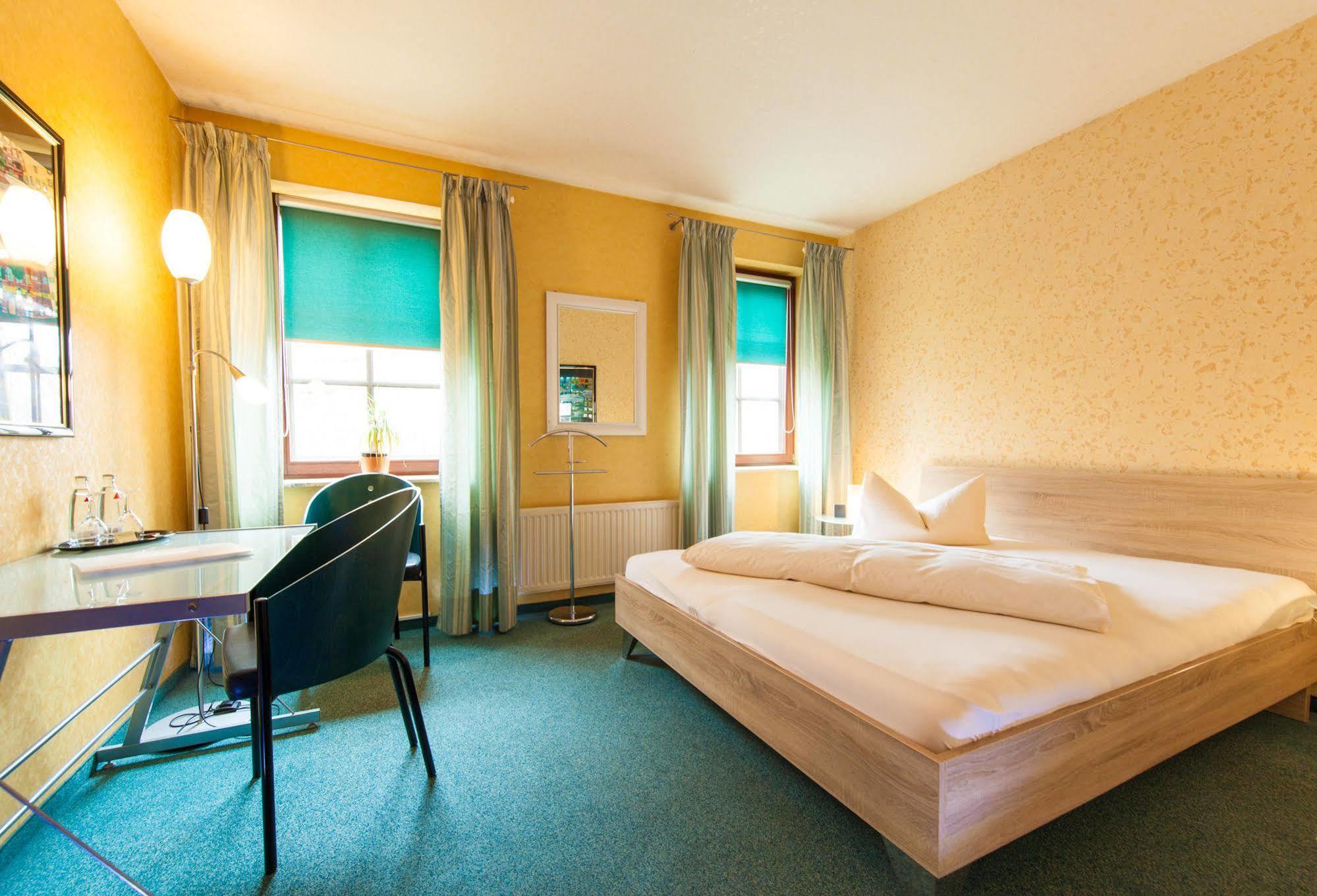 Garni-Hotel An Der Weide เบอร์ลิน ภายนอก รูปภาพ