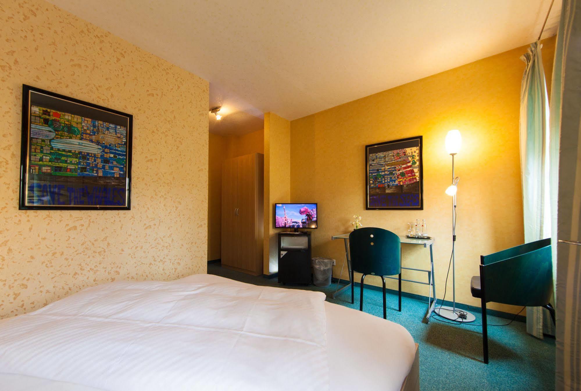 Garni-Hotel An Der Weide เบอร์ลิน ภายนอก รูปภาพ